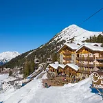 Carlina By Les Etincelles Hotel