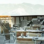 Hotel Carlina By Les Etincelles La Plagne