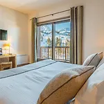 Hotel Carlina By Les Etincelles La Plagne