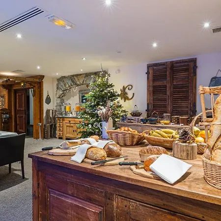 Carlina By Les Etincelles Hotell 4*