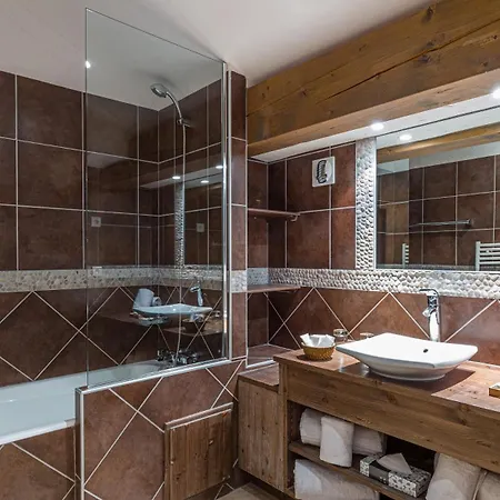 Hotell Carlina By Les Etincelles La Plagne