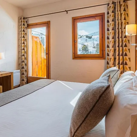 Hotel Carlina By Les Etincelles 4*