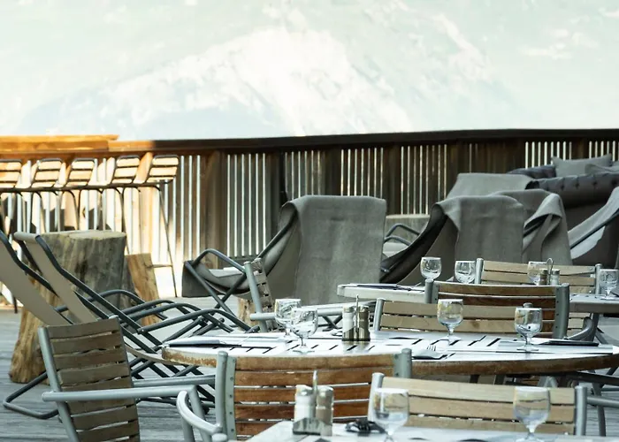 Hotel Carlina By Les Etincelles La Plagne