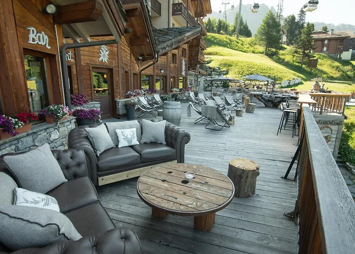 Hotel Carlina By Les Etincelles 4*