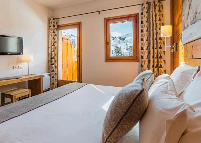 Hotel Carlina By Les Etincelles 4*