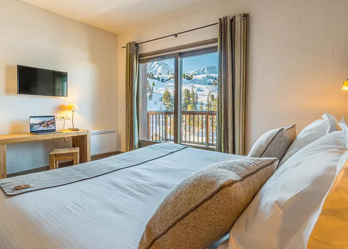 Hotel Carlina By Les Etincelles La Plagne